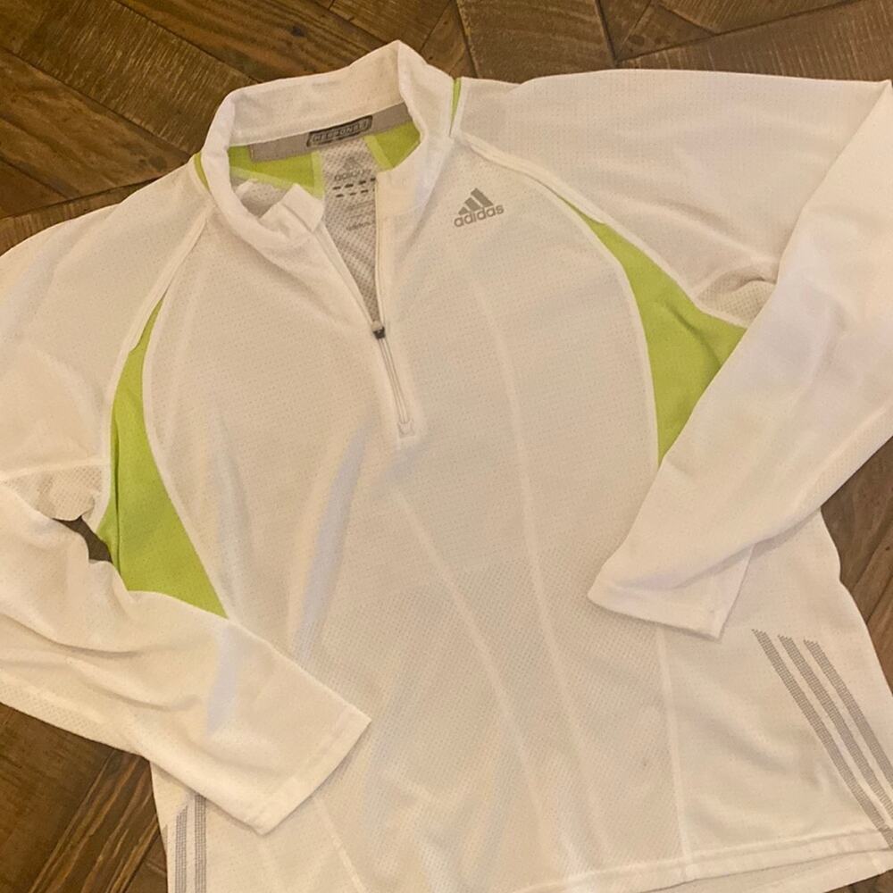 Adidas Response king sleeve light weight quarter zip. Size (see measurements)